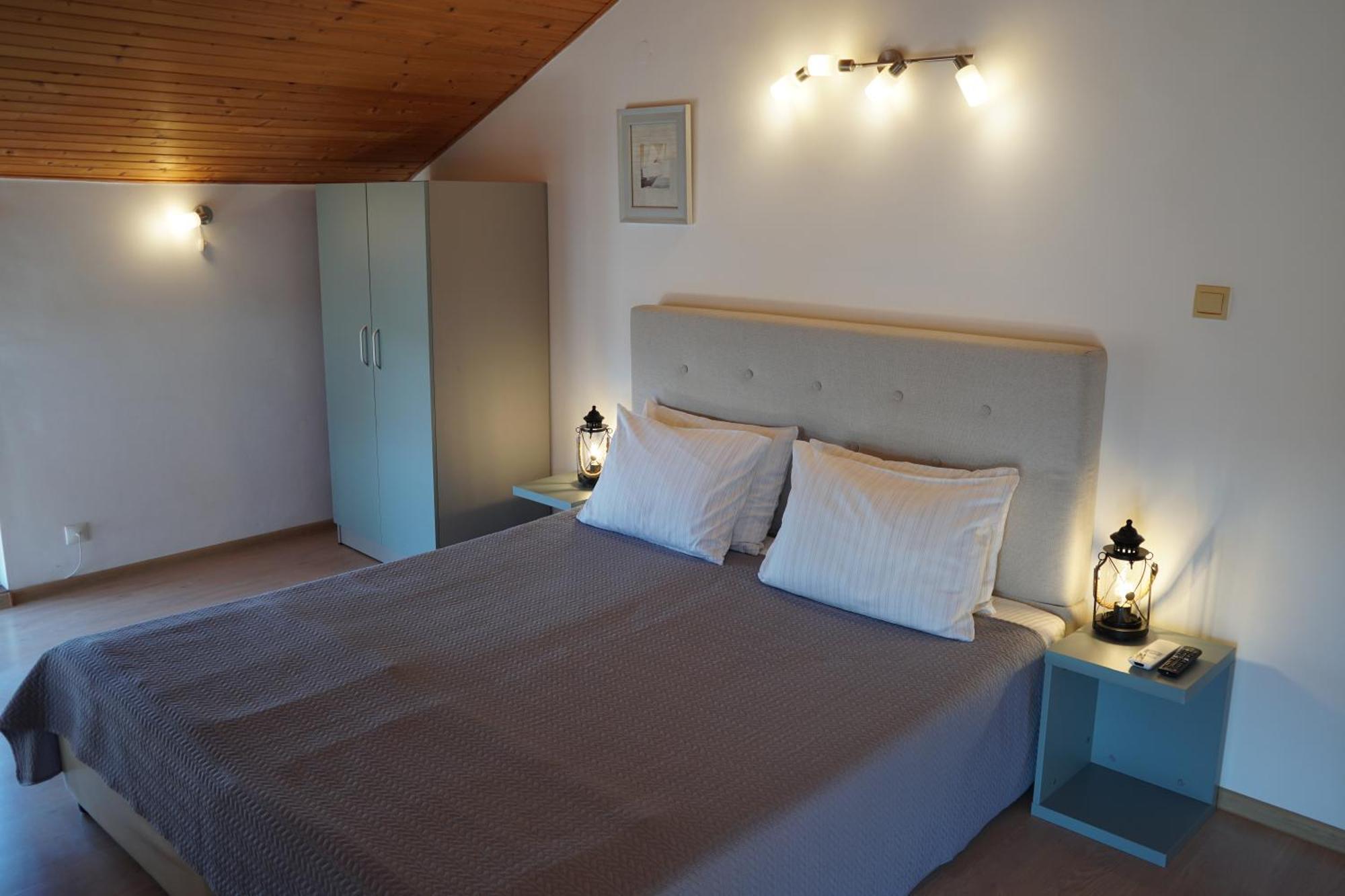 Guest House Lambovi 内塞伯尔 外观 照片